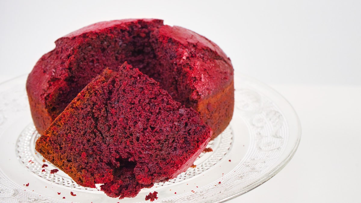 Carmen-montero-mayte-rodriguez-paolo-temesio-toni-rodriguez-academy-jorge-saludable-bakeoff-maribel-ríos-curso-online-sweetit-academy-TARTA-RED-VELVET-FONDANT-DECORADA