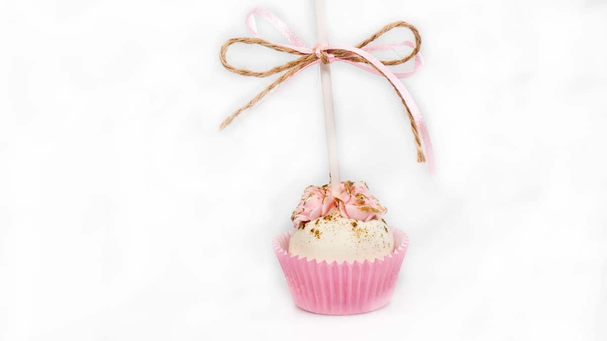 Carmen-montero-mayte-rodriguez-paolo-temesio-toni-rodriguez-academy-jorge-saludable-bakeoff-maribel-ríos-curso-online-sweetit-academy-cakepops-cake-pops