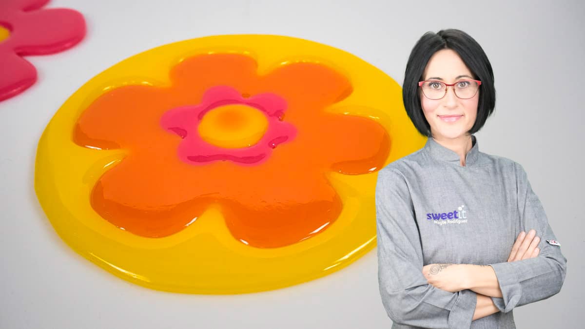 Carmen-montero-mayte-rodriguez-paolo-temesio-toni-rodriguez-academy-jorge-saludable-bakeoff-maribel-ríos-curso-online-sweetit-academy-caramelo-isomalt-molde-pvc-flor-2