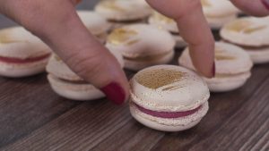 carmen-montero-detalle-curso-online-macaron-navidad-sweetit-sin-gluten-toni-rodriguez-academy-macarons-festivos