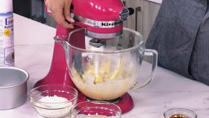 Carmen-montero-mayte-rodriguez-paolo-temesio-toni-rodriguez-academy-jorge-saludable-bakeoff-maribel-rios-curso-online-sweetit-academy-bizcocho-cafe-nueces-crema-delicioso